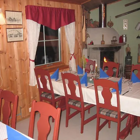 Toftenes Sjohuscamping As Кемпинг