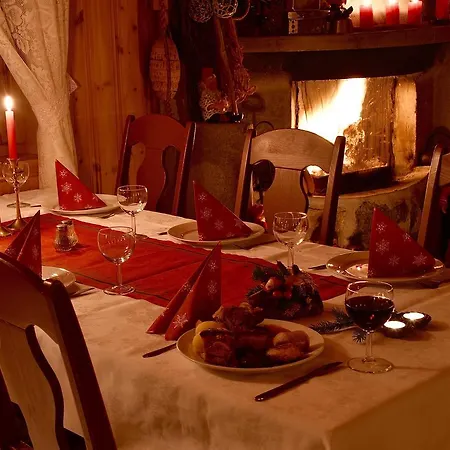 Toftenes Sjohuscamping אתר קמפינג Alsvåg