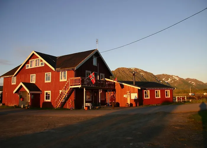 Кемпинг Toftenes Sjohuscamping As *